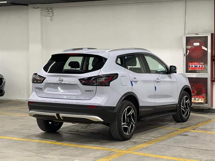Nissan Qashqai Honor