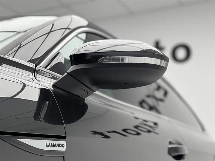 Volkswagen Lamando L