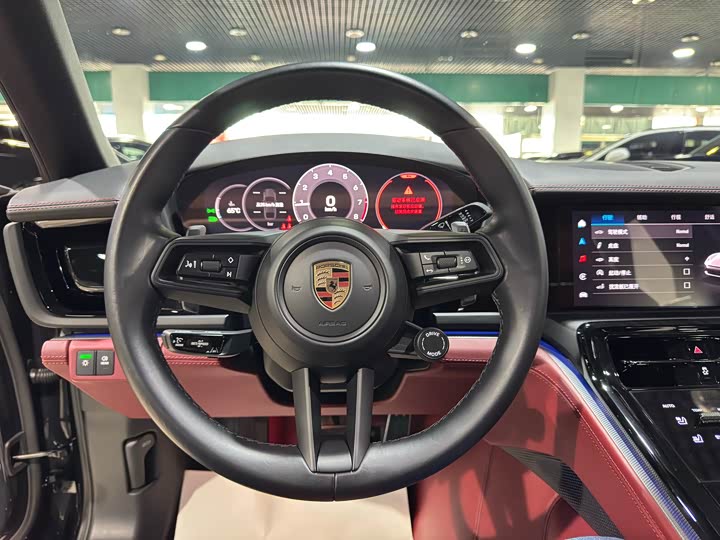 Porsche Panamera 4