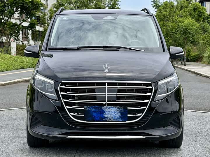 Mercedes-Benz V-Class V 300 L LWB Luxury