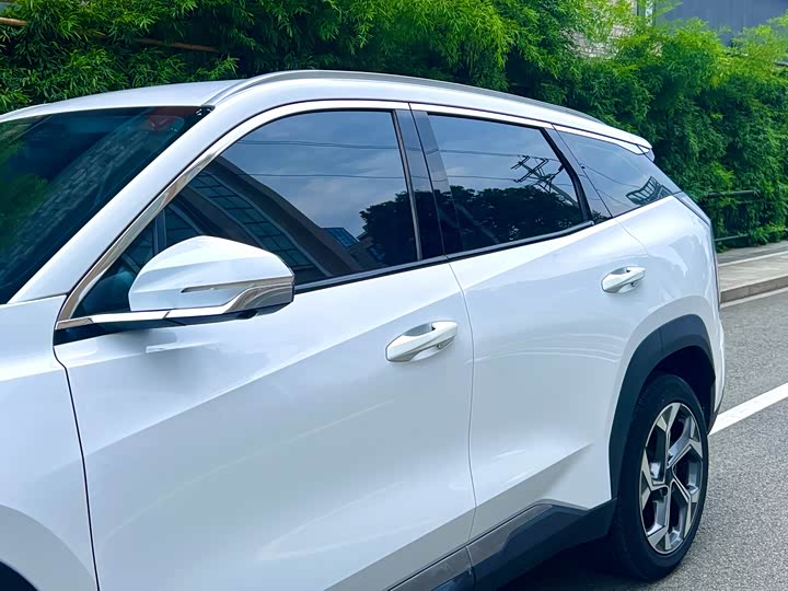 Geely Boyue L