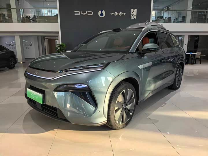 BYD Tang L DM 175 km Drone Player
