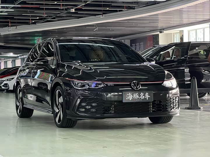 Volkswagen Гольф 2023