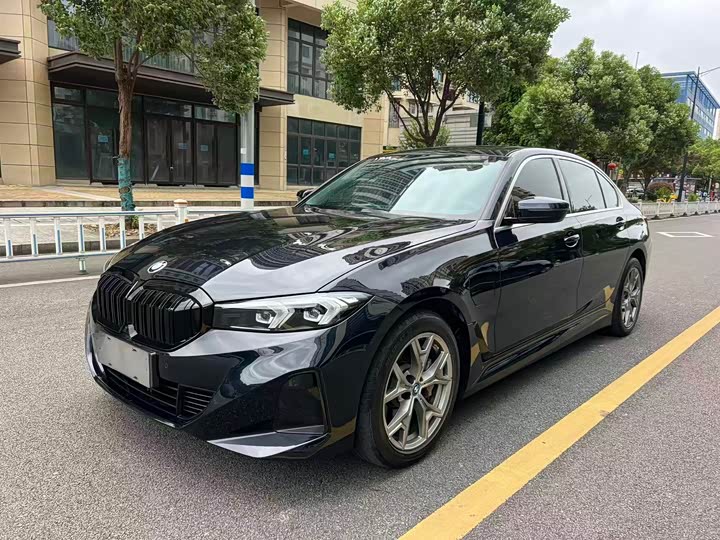 BMW i3 eDrive 35 L