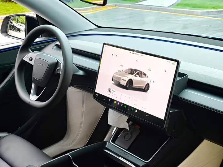Tesla Model Y Long Range