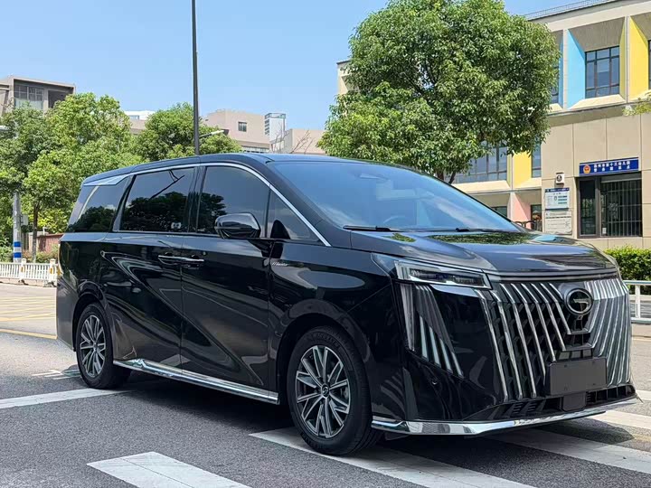 Trumpchi M8