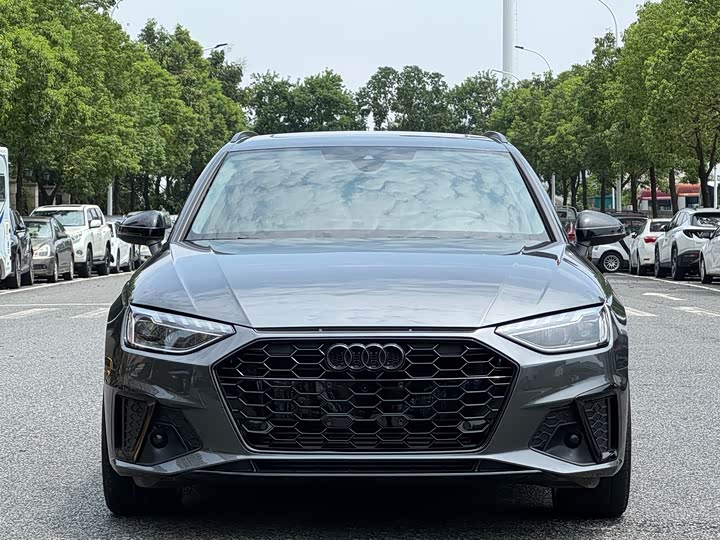 Audi A4 (Импорт) 2024 Avant 40 TFSI Sport