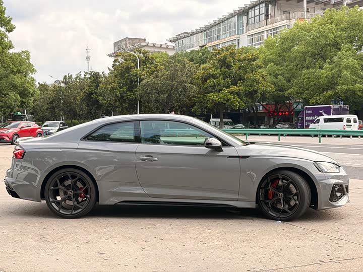 Audi RS 5