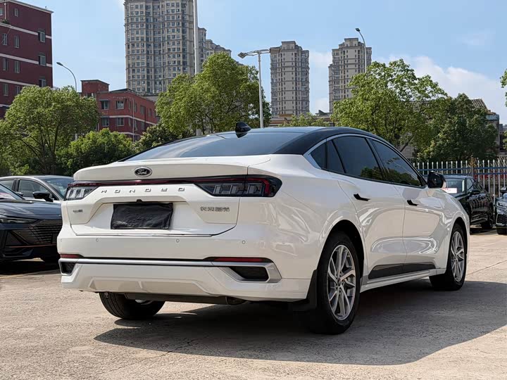 Ford Mondeo Eco Boost 245 Luxury (2022 Facelift)