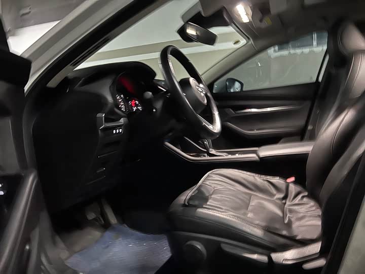 Mazda 3 Axela