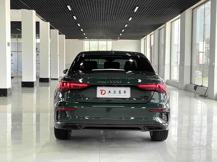 Audi A3L Limousine 35 TFSI Zhizhen Huancai