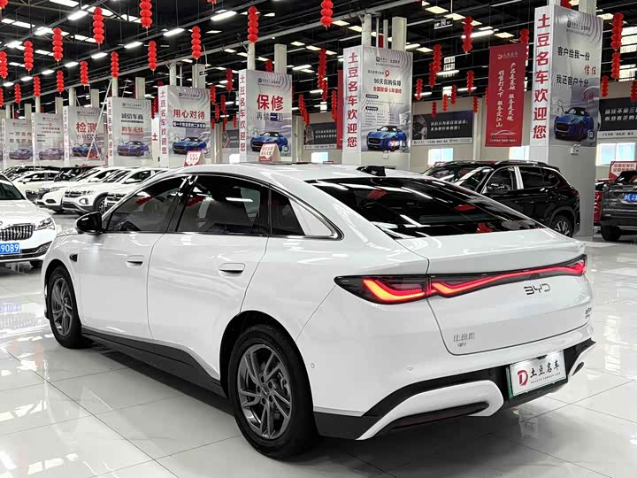 BYD Seal 06