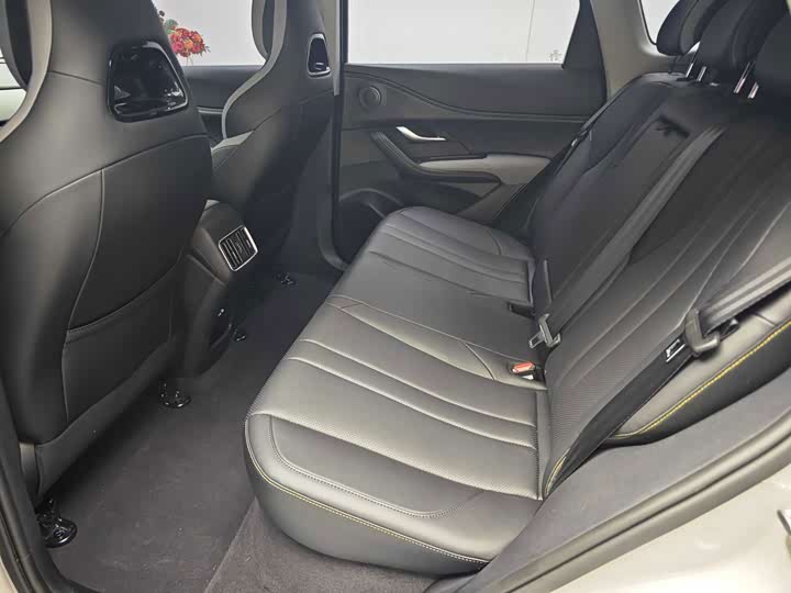 BYD Sea Lion 05 DM-i 75 km Premium