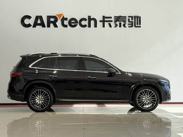 Mercedes-Benz GLC 300 L 4MATIC Luxury 5-Seater