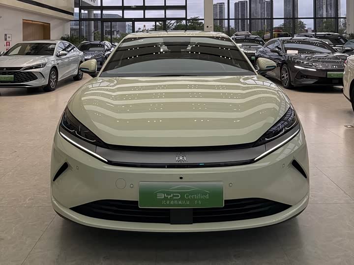 BYD Qin L