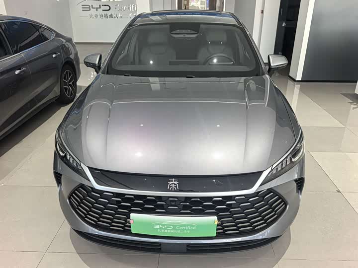 BYD Qin PLUS DM-i Smart Drive 120 km Chaoyue