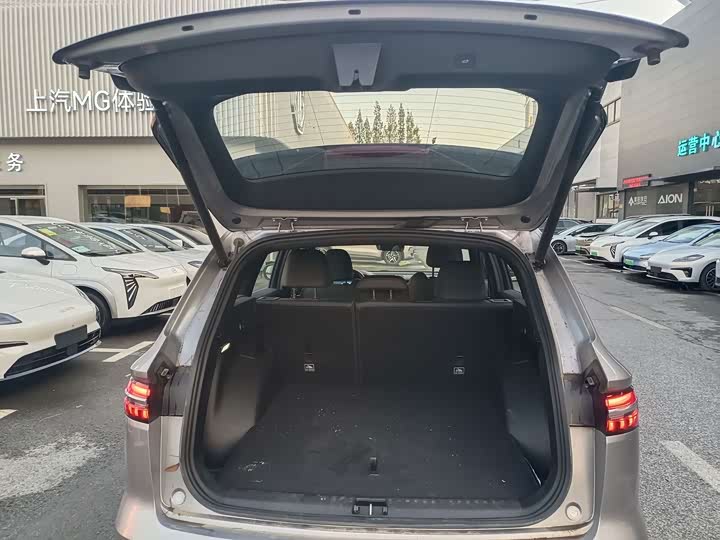 Geely Xingyue L 2.0 TD DCT EVO