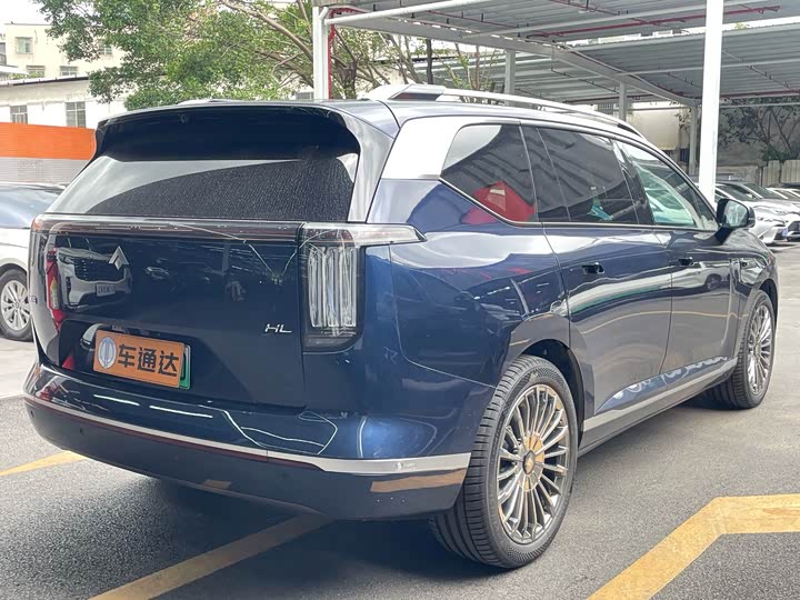 Hyper HL 700 Ultra 6-Seater