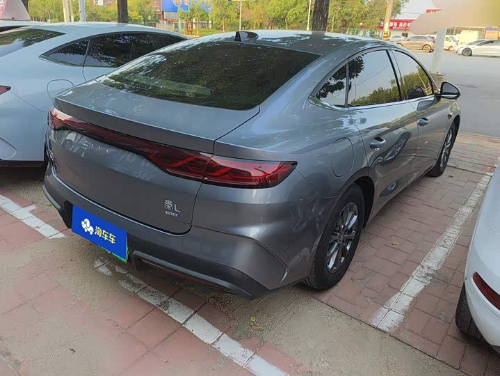 BYD Qin L DM-i Smart Drive 80 km Leading