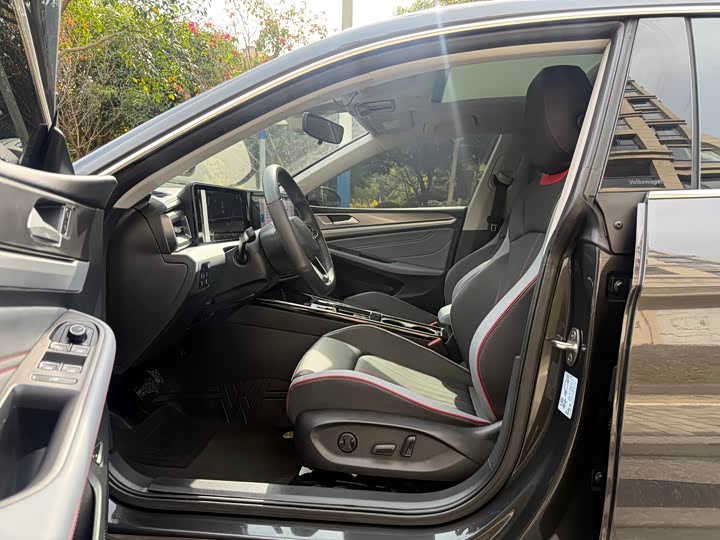 Volkswagen Lamando L