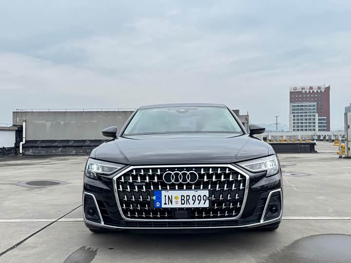 Audi A8L 45 TFSI quattro Luxury