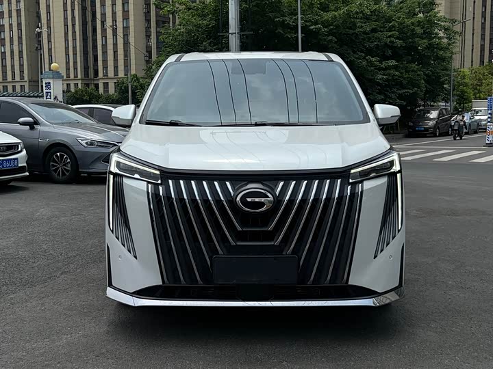 Trumpchi M8