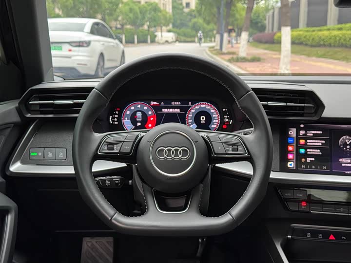 Audi A3L Limousine 35 TFSI Sport
