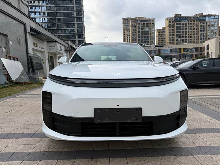 Li Auto L6