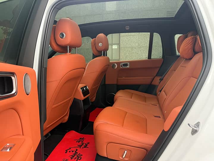 Li Auto L6