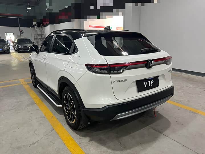 Honda Vezel 1.5 CVT Tech