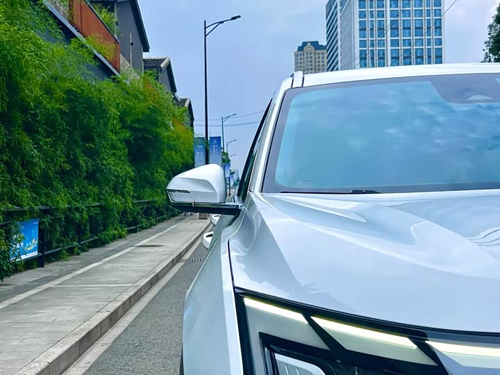 Geely Boyue L