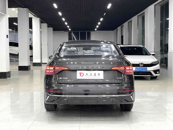 Volkswagen Jetta VA7