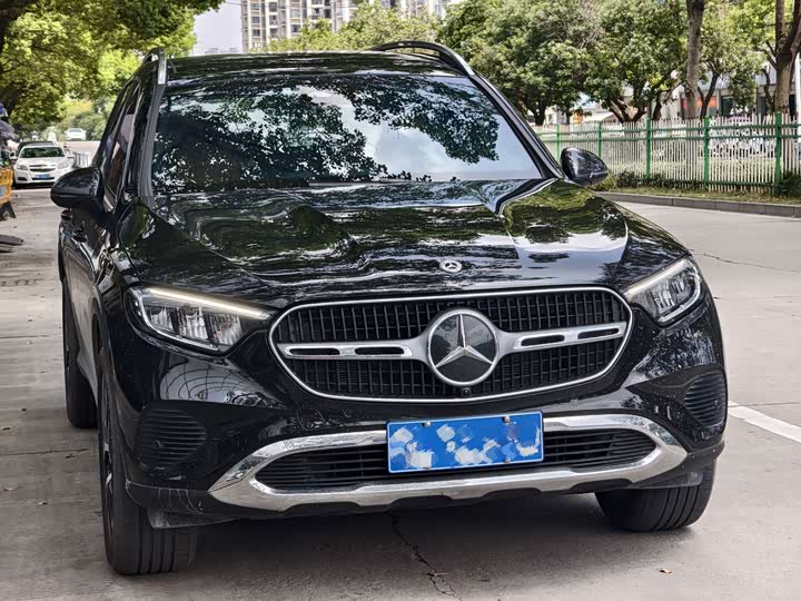 Mercedes-Benz GLC 260 L 4MATIC Dynamic 5-Seater