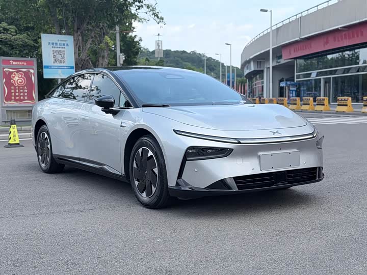 XPeng P7+