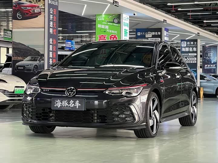 Volkswagen Гольф 2023