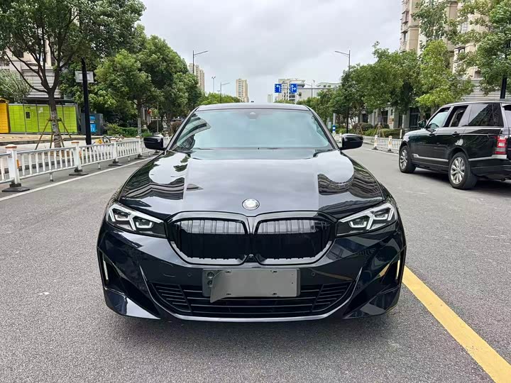 BMW i3 eDrive 35 L
