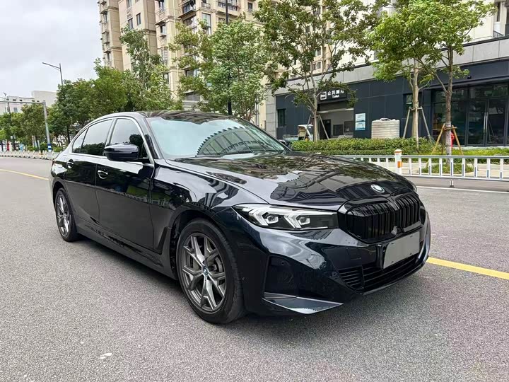 BMW i3 eDrive 35 L