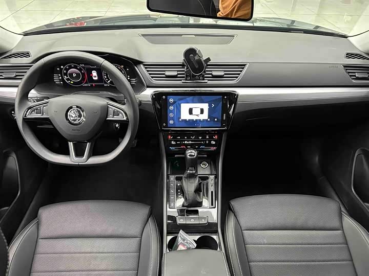 Volkswagen Skoda Superb TSI280 DSG Premium