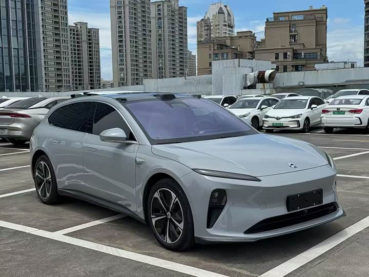Nio ET5T