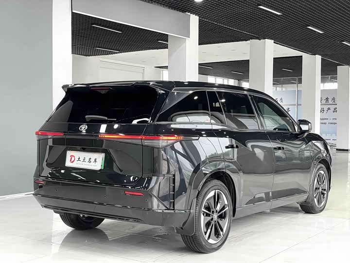 Toyota Bozhi 3X