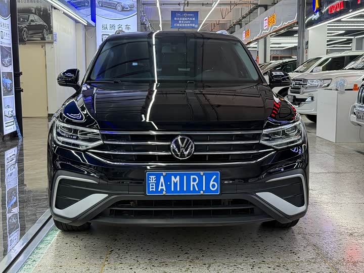 Volkswagen Tiguan L
