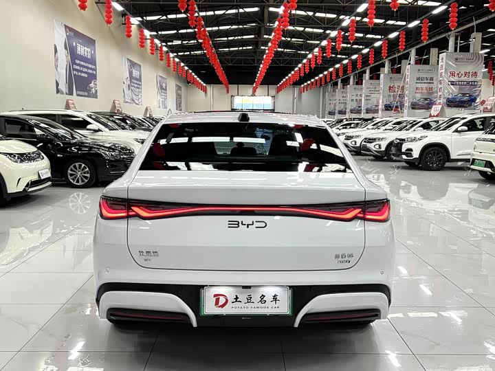 BYD Seal 06