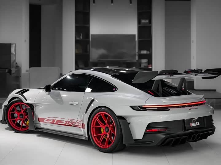 Porsche 911 GT3 RS 4.0
