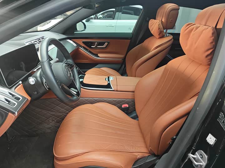 Mercedes-Benz S-Class S 400 L Luxury (2024 Facelift)