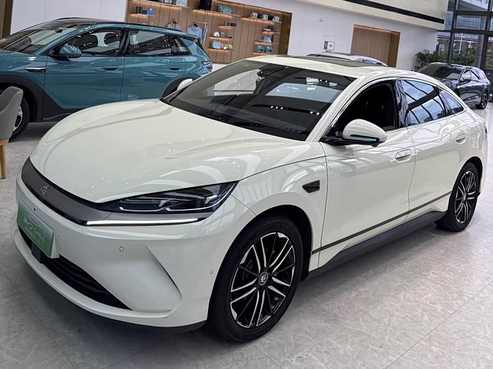 BYD Qin L
