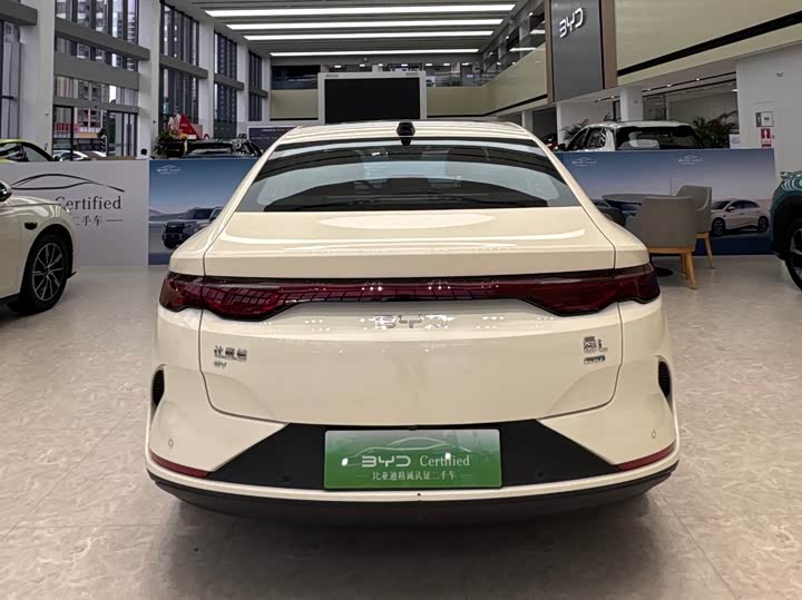 BYD Qin L