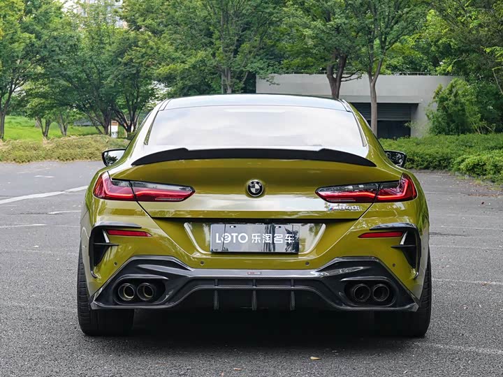 BMW 8 Series