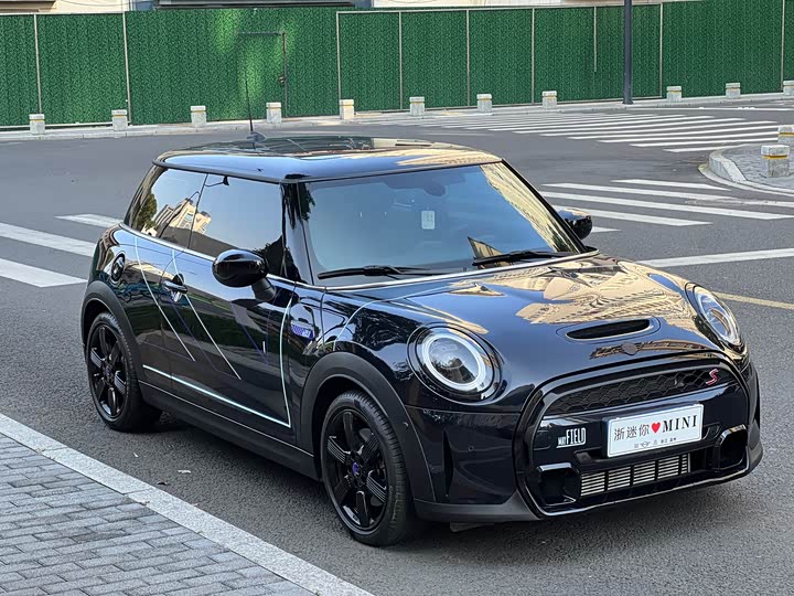 MINI 