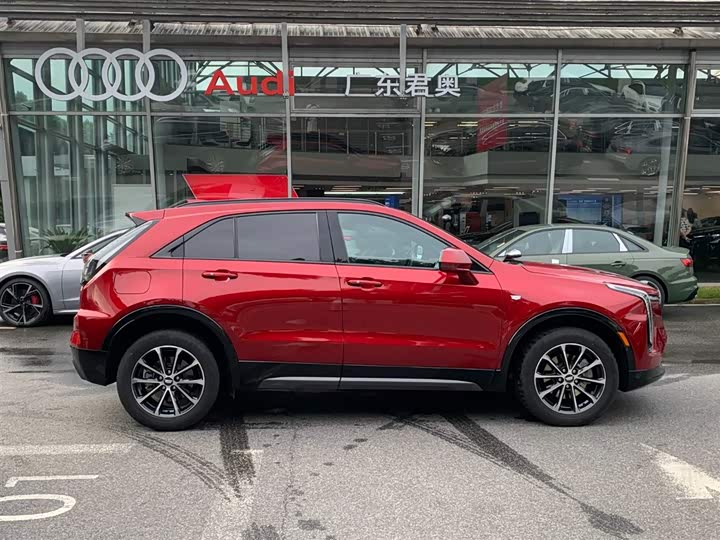 Cadillac XT4 28T