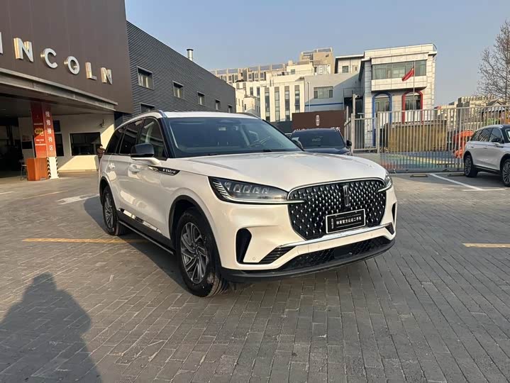 Lincoln Aviator